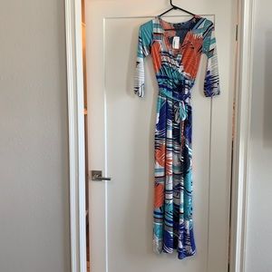 Colorful maxi dress w/ side slit